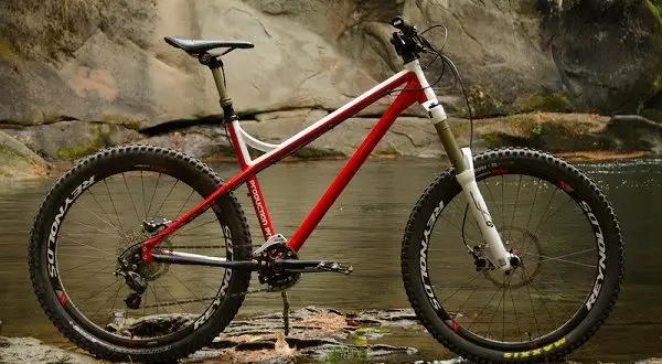 Hardtail bisikletler: ne oldukları, artıları ve eksileri